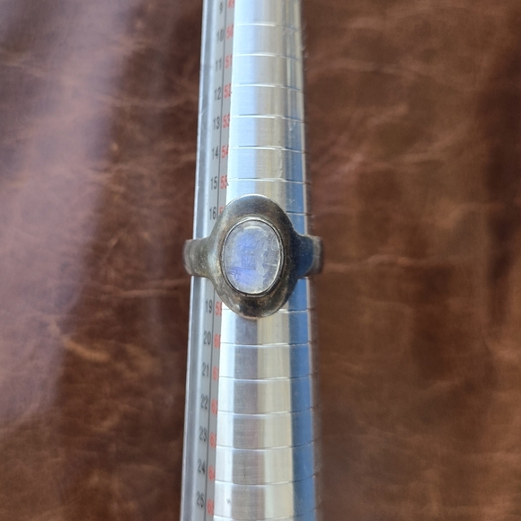 Sterling Silver Moonstone Oval Ring Minimalist Blue Shimmer Jewelry - Picture 4 of 10